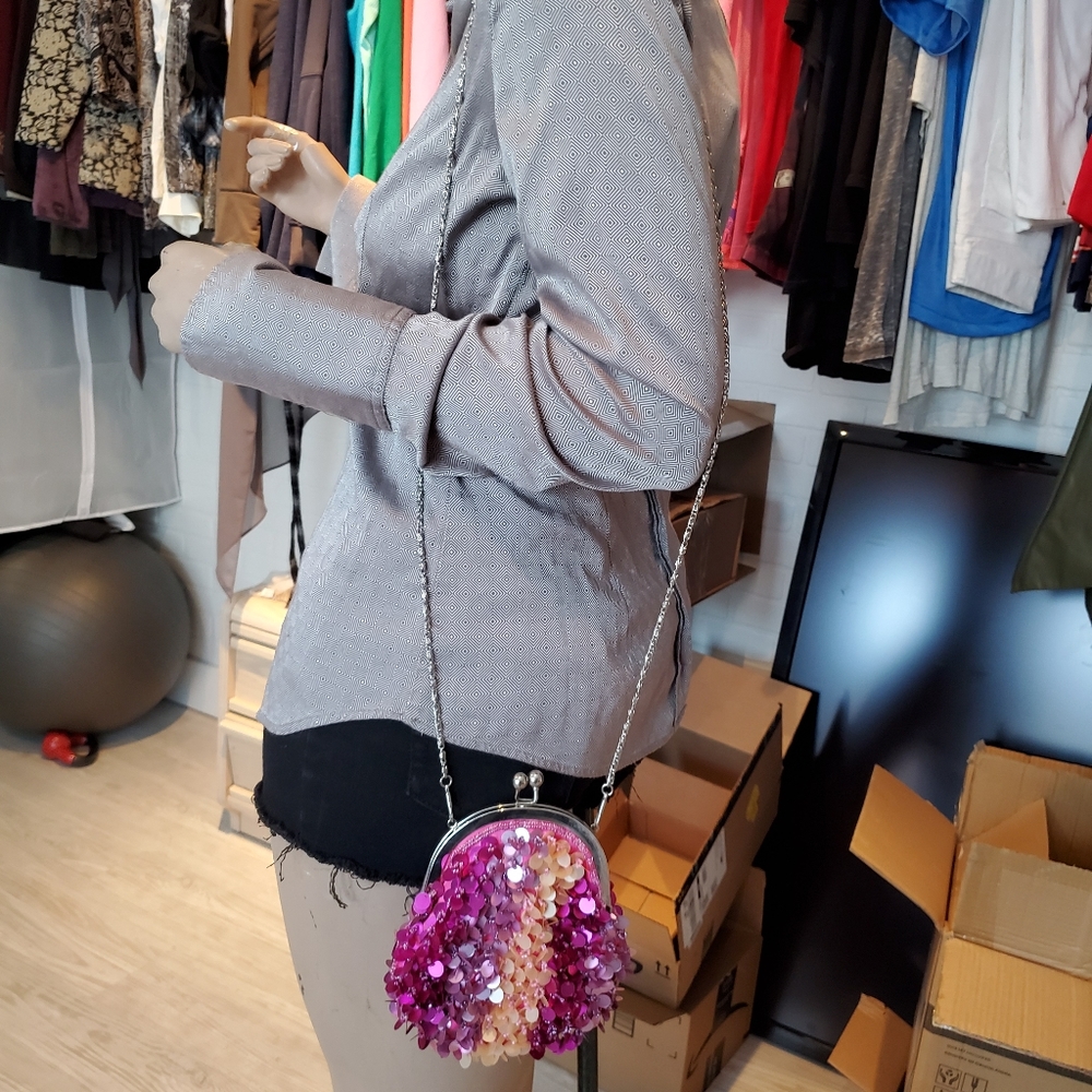 Purse - Picture 2 of 3